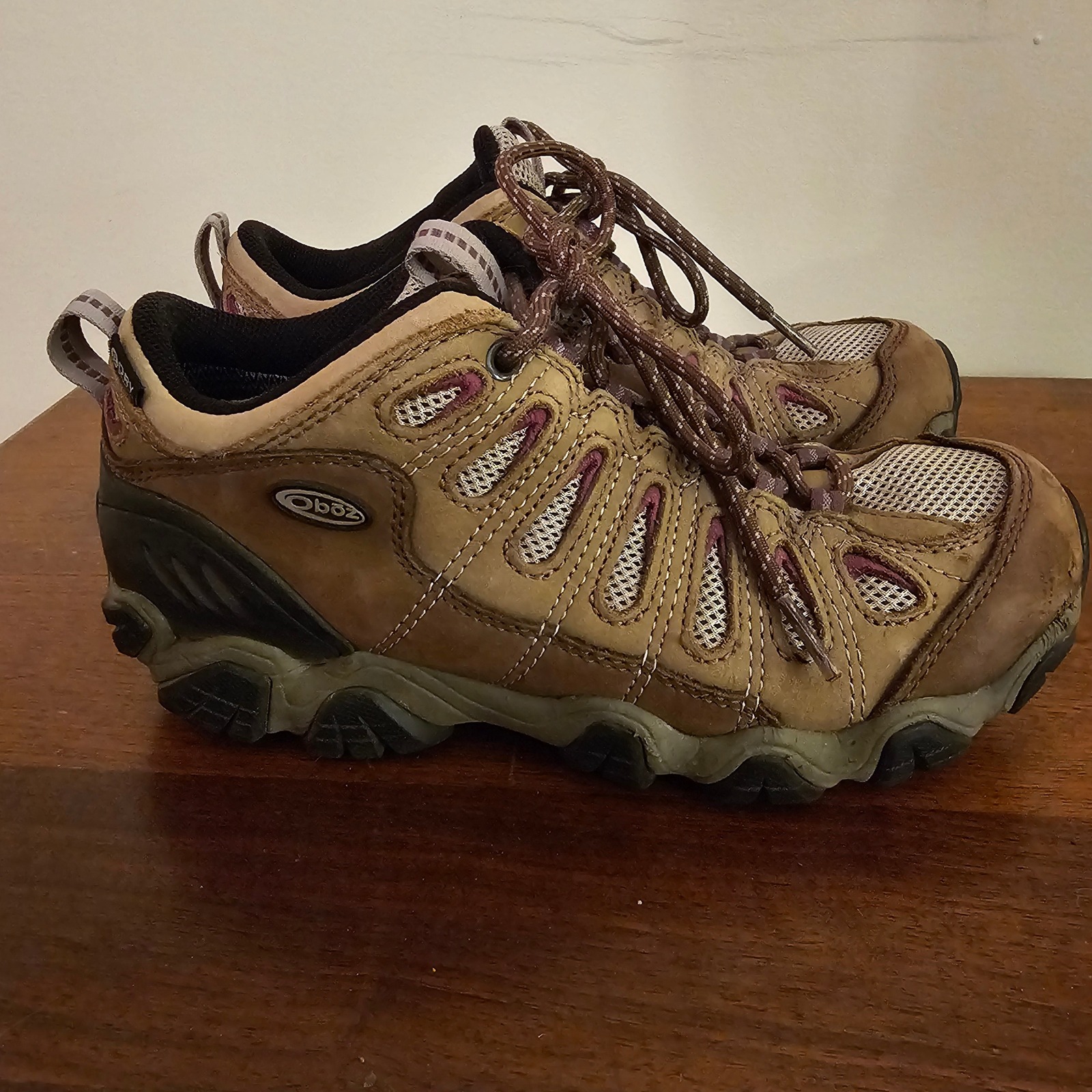 Oboz Sawtooth Low B-Dry Waterproof Hiking Shoes Womens 7.5 Brown Purple Leather